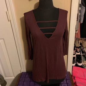 Low cut criss cross design